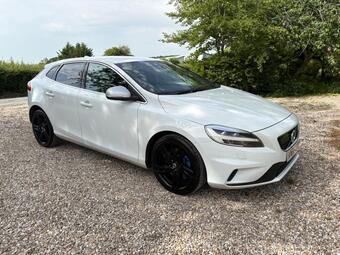 Volvo V40 Hatchback 1.5 T2 R-Design Pro Auto Euro 6 (s/s) 5dr