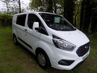 Ford Transit Custom Combi Van 2.0 300 EcoBlue Trend Crew Van L1 H1 Euro 6 (s/s) 5dr (6 Seat)