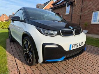 Details for a 2019 BMW i3s 120 BEV