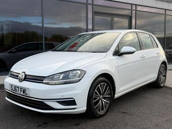 Volkswagen Golf Hatchback 1.6 TDI BlueMotion Tech SE Nav Euro 6 (s/s) 5dr