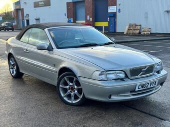 2002 C70 2.0T 2DR 43 PHOTOS VOLVO C70 2.0T 2DR 1,495 2002 02 REG... photo