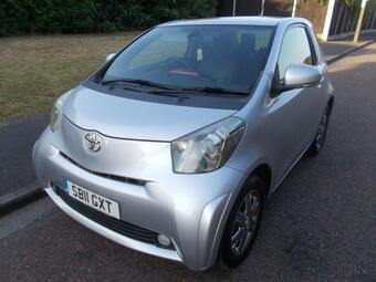 Toyota iQ Hatchback 1.0 VVT-i 2 Multidrive Euro 5 3dr