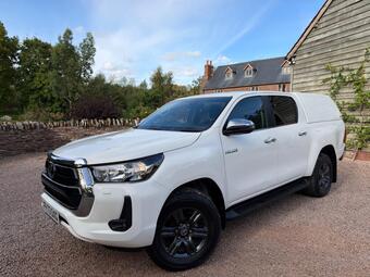 Toyota Hilux Pickup 2.4 D-4D Icon Auto 4WD Euro 6 (s/s) 4dr