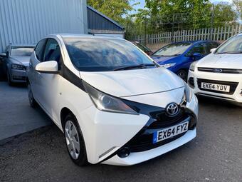 Toyota AYGO Hatchback 1.0 VVT-i x-play Euro 5 5dr Euro 5