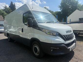 Iveco Daily Panel Van 2.3D HPI 14V 35S 3520L HiMatic MWB H2 Euro 6 (s/s) 5dr