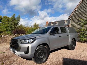Toyota Hilux Pickup 2.4 D-4D Active 4WD Euro 6 (s/s) 4dr