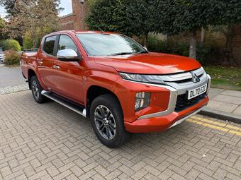 Mitsubishi L200 Pickup 2.2 DI-D DC Warrior Auto 4WD Euro 6 (s/s) 4dr