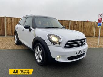 2015 COUNTRYMAN 2.0 COOPER D SUV 5DR DIESEL AUTO EURO 6 112 PS 29... photo