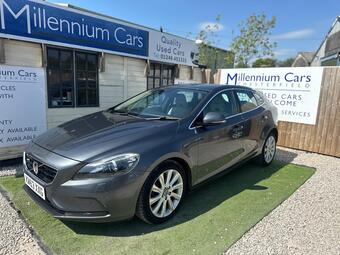 Volvo V40 Hatchback 2.0 D3 SE Lux Euro 5 (s/s) 5dr