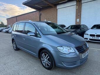 Volkswagen Touran MPV 2.0 TDI SE DSG 5dr (7 Seats)