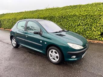 Peugeot 206 Hatchback 1.6 Roland Garros 5dr (a/c)