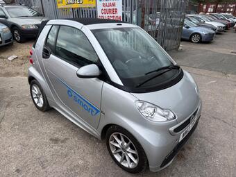 Smart fortwo Convertible 1.0 MHD Passion Cabriolet SoftTouch Euro 5 (s/s) 2dr