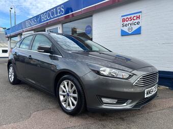 Ford Focus Hatchback 1.6 TDCi Titanium Euro 5 (s/s) 5dr