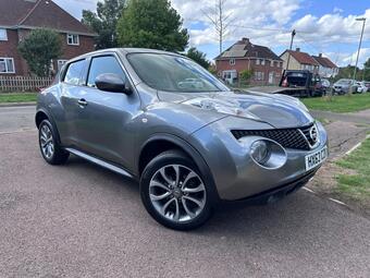 Nissan Juke SUV 1.6 Tekna Euro 5 (s/s) 5dr