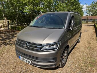 Volkswagen Caravelle MPV 2.0 BiTDI Executive DSG Euro 6 (s/s) 5dr