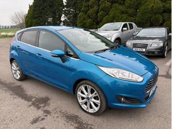 Ford Fiesta Hatchback 1.5 TDCi Titanium Euro 5 5dr