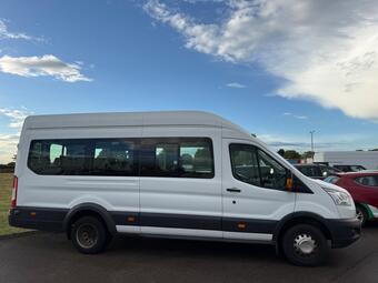 Ford Transit Minibus 2.2 TDCi 460 HDT L4 H3 4dr (18 seats)
