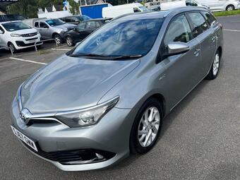 Toyota Auris Estate 1.8 VVT-h Business Edition Touring Sports CVT Euro 6 (s/s) 5dr (Safety Sense)
