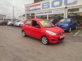 2013 Hyundai i10 1.2 Classic Euro 5 5dr 81 Photos photo