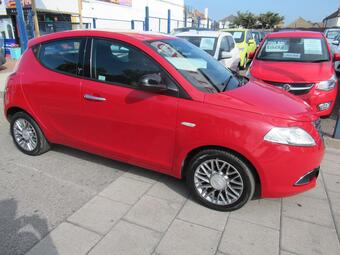 Chrysler Ypsilon 2013