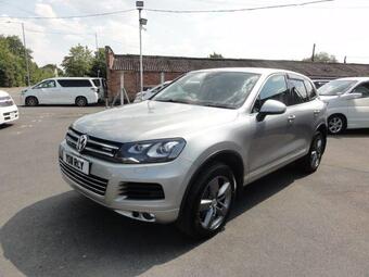 Volkswagen Touareg SUV JDM HYBRID 3.0V6 AUTO