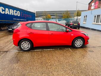 Kia Ceed Hatchback 1.6 CRDi 1 Euro 6 (s/s) 5dr