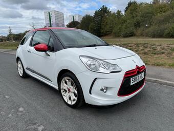 Citroen DS3 Hatchback 1.6 e-HDi Airdream DSport Red Euro 5 (s/s) 3dr