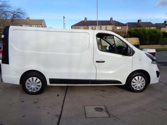 Vauxhall Vivaro Panel Van 1.6 CDTi 2700 Sportive L1 H1 Euro 6 5dr