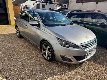 Peugeot 308 Hatchback 1.6 HDi Allure Euro 5 (s/s) 5dr