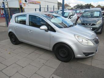 Vauxhall Corsa Hatchback 1.4i 16v Club 5dr