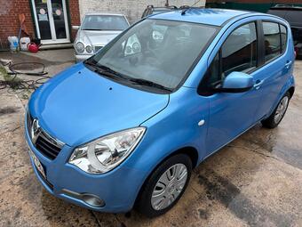 2012 Vauxhall Agila 1.0 ecoFLEX 12V S Euro 5 5dr 27 Photos photo