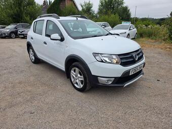 Dacia Sandero Stepway Hatchback 0.9 TCe Laureate Euro 6 (s/s) 5dr