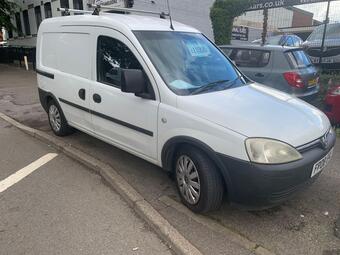 Vauxhall Combo Combi Van 1.3 2000 CDTi 16v Crew Van FWD L1 H1 3dr