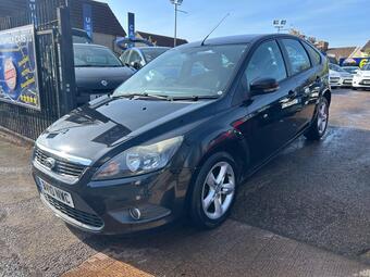 2010 FOCUS 1.6 ZETEC 5DR 15 PHOTOS FORD FOCUS 1.6 ZETEC 5DR JUST 2... photo