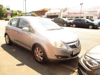Vauxhall Corsa Hatchback 1.2i 16v Design 5dr (a/c)