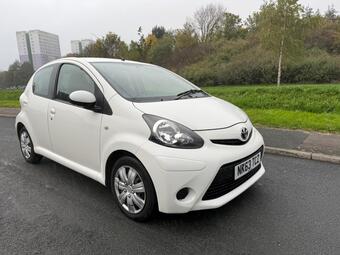 Toyota AYGO Hatchback 1.0 VVT-i Move Euro 5 5dr