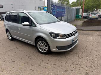 Volkswagen Touran MPV 1.6 TDI BlueMotion Tech SE DSG Euro 5 (s/s) 5dr