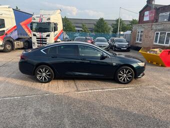 Vauxhall Insignia Hatchback 2.0 Turbo D BlueInjection SRi Nav Grand Sport Euro 6 (s/s) 5dr