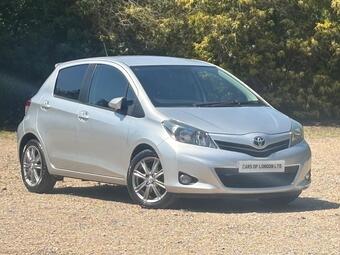 Toyota Yaris Hatchback 1.33 Dual VVT-i SR Multidrive S Euro 5 5dr