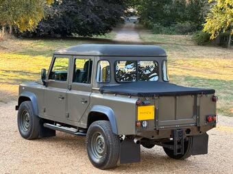 Land Rover Defender 110 Pickup 2.4 TDCi XS 4WD MWB Euro 4 4dr