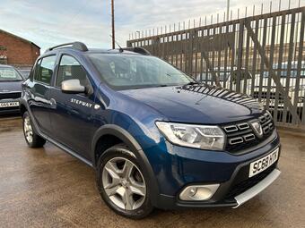 Dacia Sandero Stepway Hatchback 0.9 TCe Essential Euro 6 (s/s) 5dr