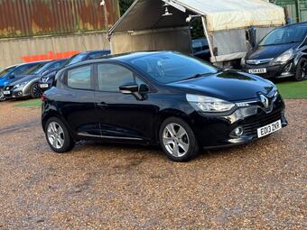 Renault Clio Hatchback 1.2 16V Dynamique MediaNav Euro 5 5dr