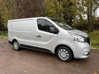 Renault Trafic Panel Van 1.6 dCi ENERGY 27 Business+ SWB Standard Roof Euro 5 (s/s) 5dr