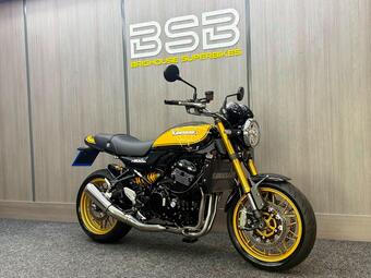 Kawasaki Z900 RS SE Roadster/Retro 900 Modern Classic Euro 5