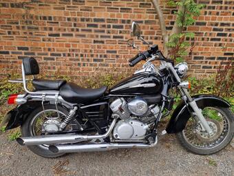 Honda VT125 Shadow Custom Cruiser