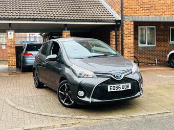 2016 TOYOTA YARIS 1.5 VVT H DESIGN E CVT EURO 6 5DR 50 PHOTOS TOYOTA... photo