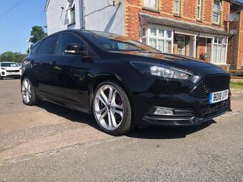 Ford Focus Hatchback 2.0T EcoBoost ST-2 Euro 6 (s/s) 5dr