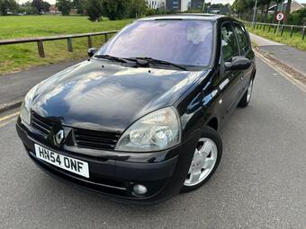 Renault Clio Hatchback 1.4 16v Privilege 5dr