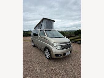 Nissan Elgrand Motorhome Camper Campervan Off Grid 4x4 4wd Motorhome camper