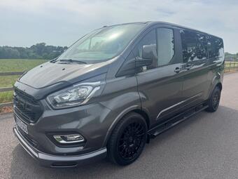 Ford Tourneo Custom Minibus 2.0 320 EcoBlue Titanium Auto L2 Euro 6 (s/s) 5dr